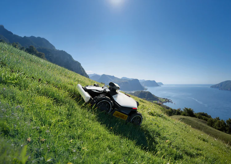 Mammotion Allrad-Mähroboter LUBA mini 2 AWD 1000 CH + Gratis Garage, Bild 8